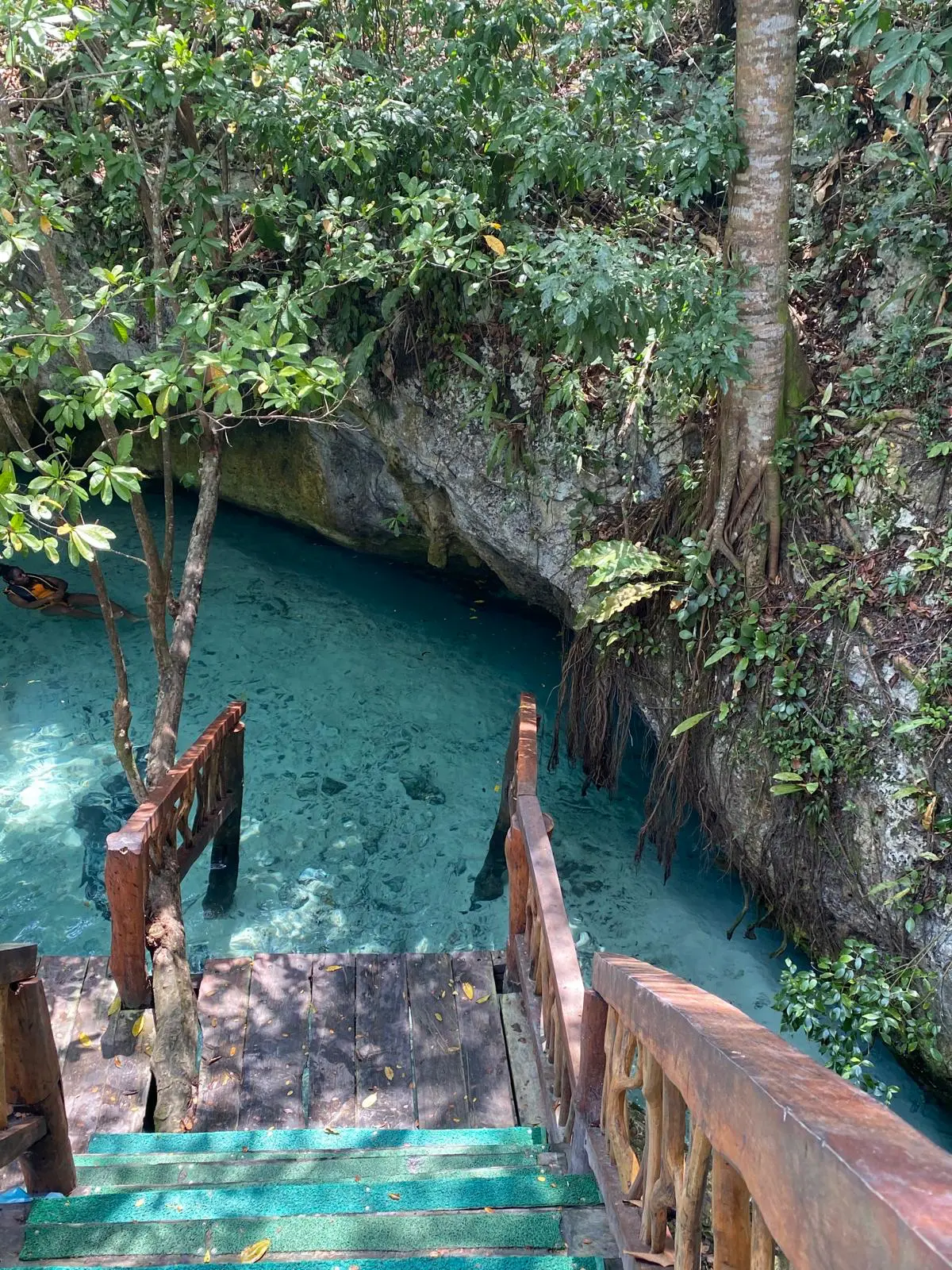 Gran Cenote turquoise cave water