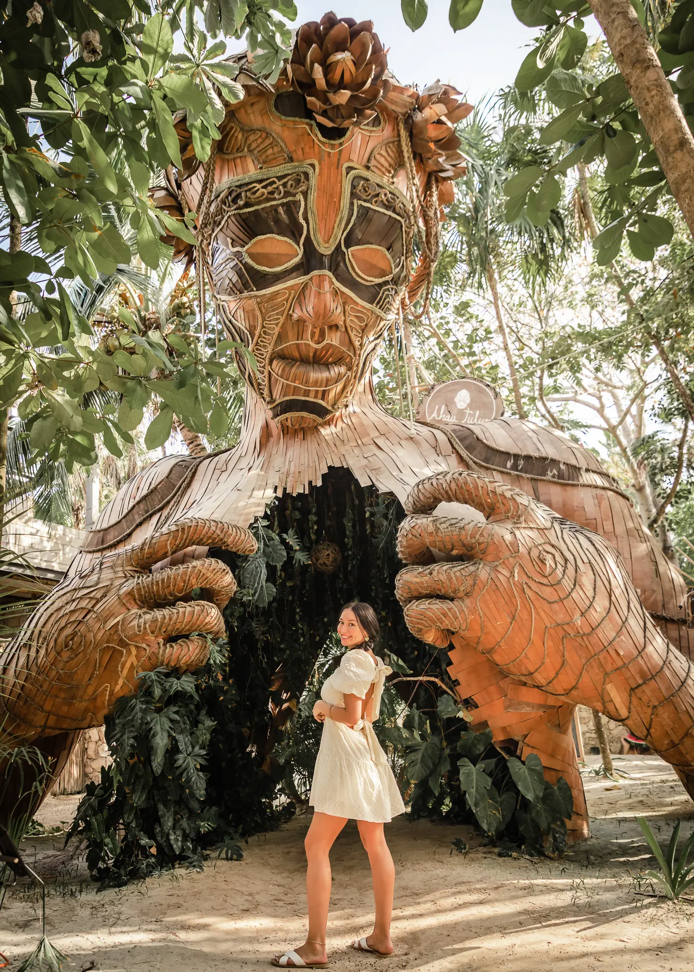 Solo traveler photoshoot in Tulum with natural, guided direction